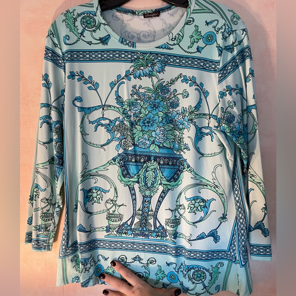 J.McLaughlin Catalina, crewneck, excellent condition, size large
